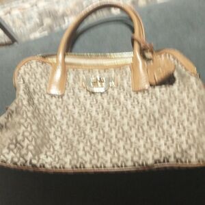 DKNY Handbag Featuring Leather Accents And Key Fob, NNT